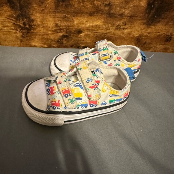 Kids converse - Picture 2 of 4